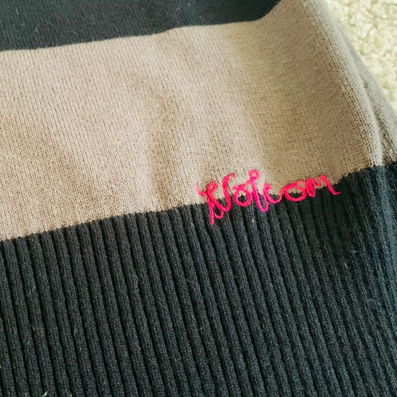 Volcom knit button down sweater vest-size M - Picture 4 of 9